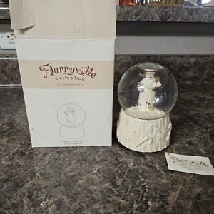 Flurryville Collection "Chilly Claus" Snowglobe